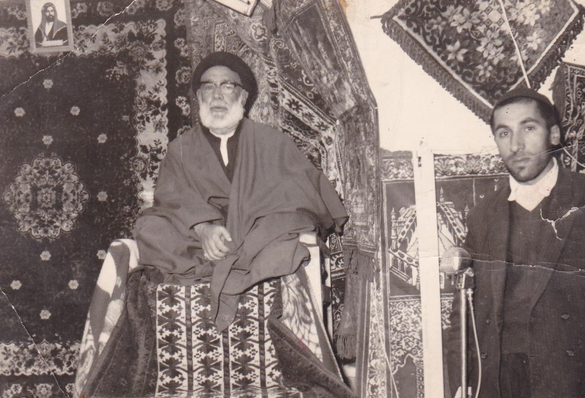 حاج آقا در حال سخنرانی ایام عید غدیر 1349